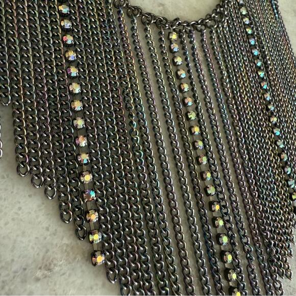 Hot Topic Jewelry Iridescent Rhinestone Fringe Necklace NWT - Picture 2 of 4